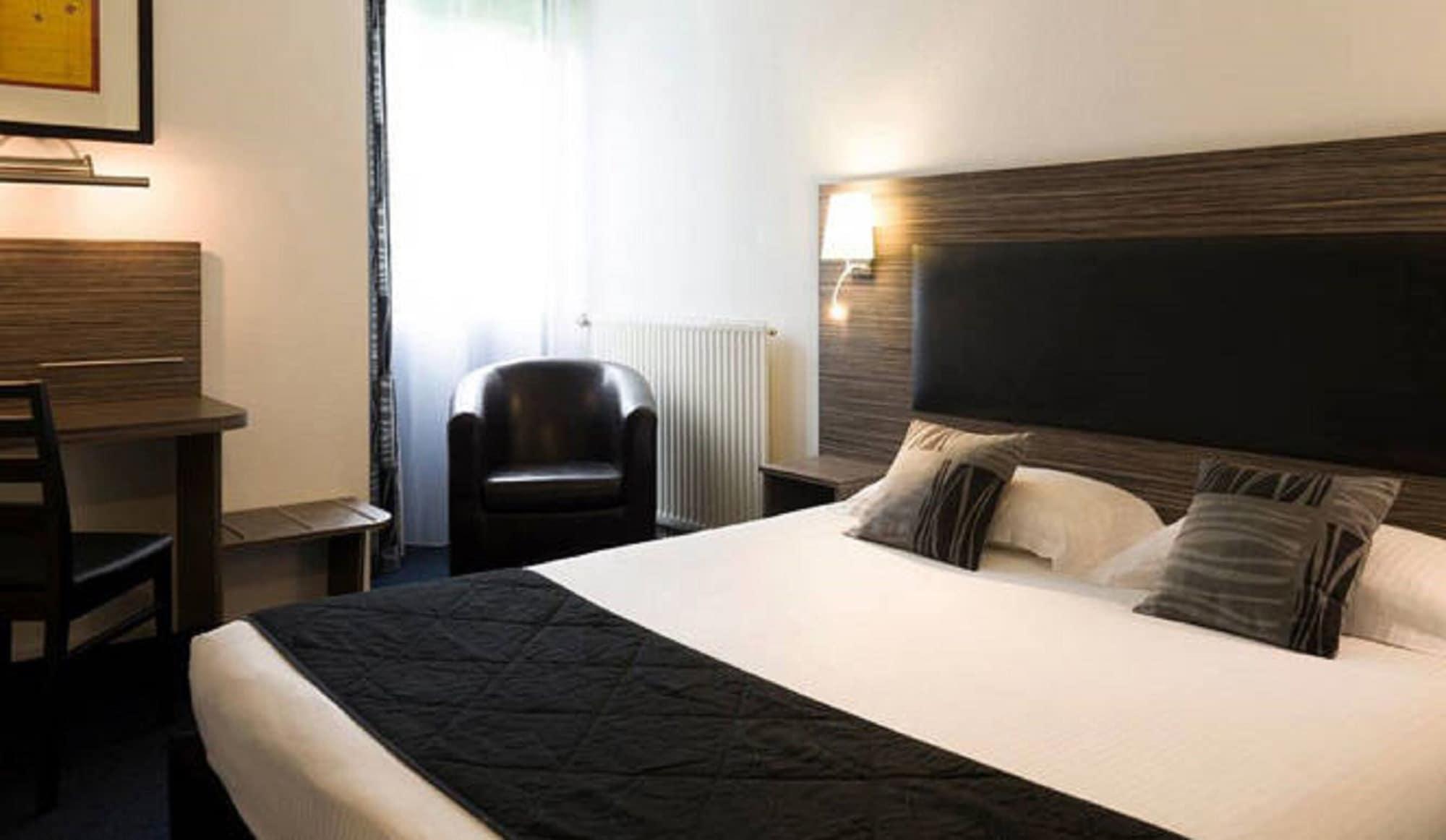 The Originals City Hotel, Aeroport Beauvais Buitenkant foto
